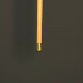 «نمای نزدیک حلقه برنجی و اتصال دسته به بدنه چوب راش گرجستان»