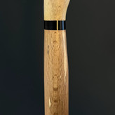 عصای زیبا و ارگونومیک با پرداخت نرم و بافت چوب طبیعی