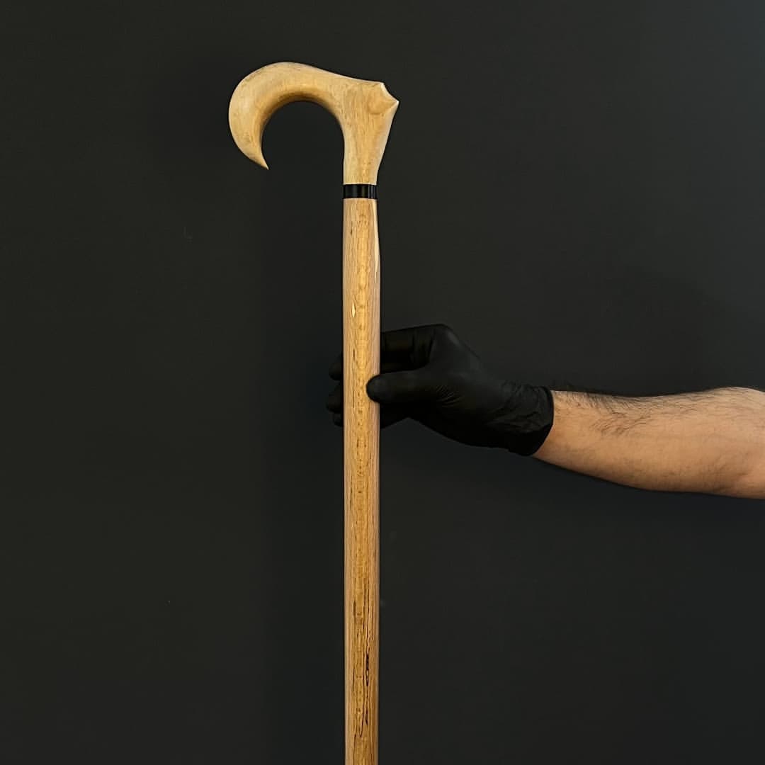 طراحی خاص عصای دیبا با الهام از فرم‌های طبیعی