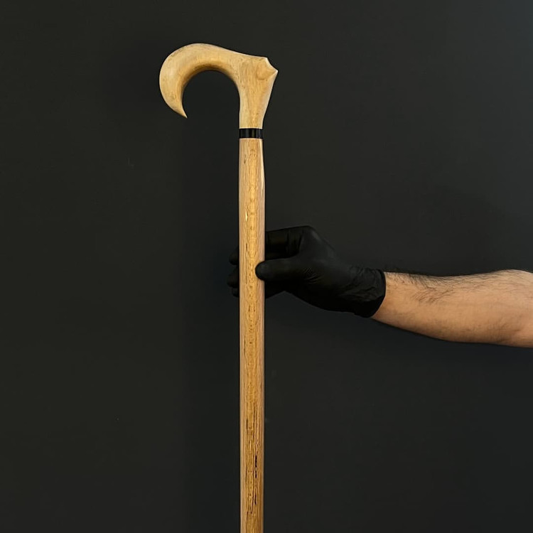 طراحی خاص عصای دیبا با الهام از فرمهای طبیعی