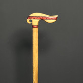 نمای دسته با فرم خوشدست و طراحی منحصربهفرد عصا مدل آذین