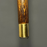 ترکیب چوب راش طبیعی و دسته رزینی در عصای سلطنتی آرتمن