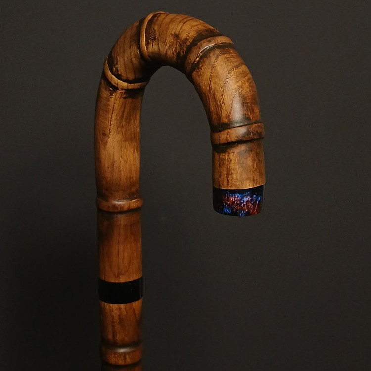 عصا چوبی مدل آرمون با طراحی سنتی و رنگبندی طبیعی – تولید اختصاصی برند عصاخان