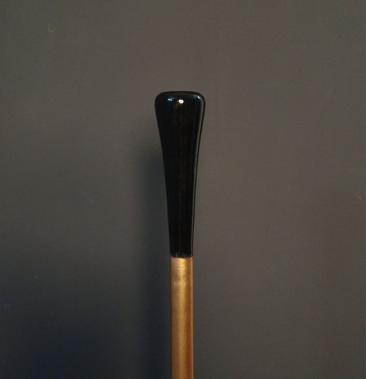 عصا شاهی مدل آرتمن با بدنه طلایی و دسته رزینی مشکی براق