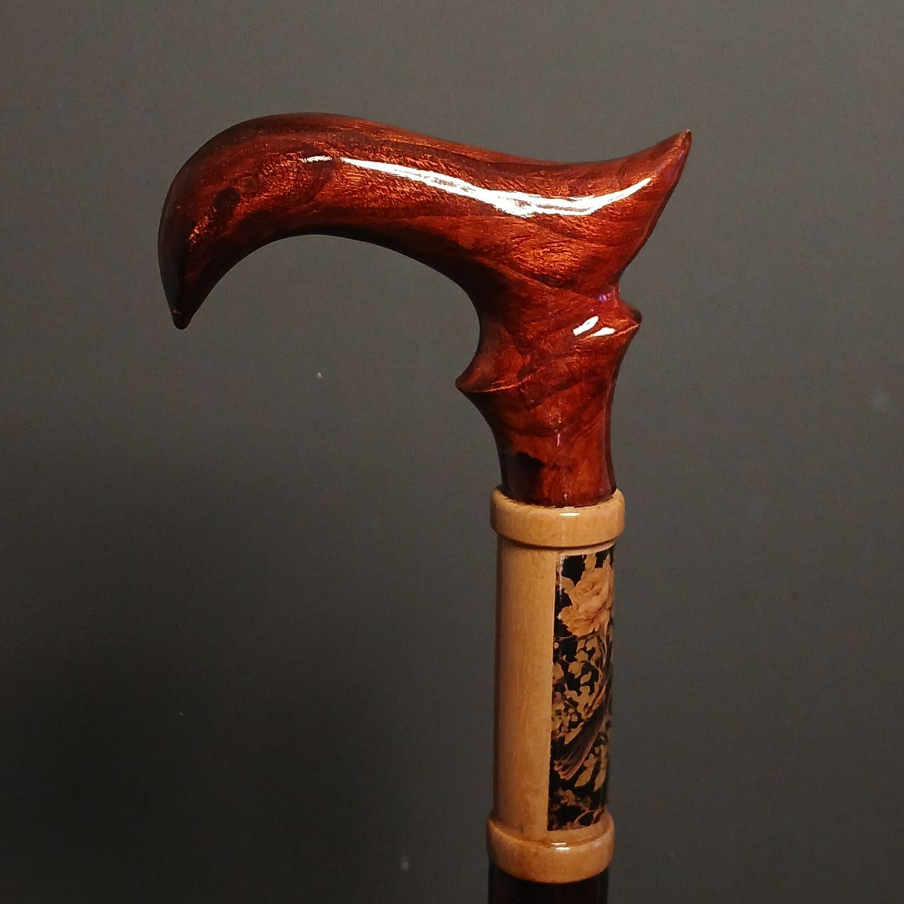 تصویر عصا مدل نغمه با نقاشی گل و پرنده