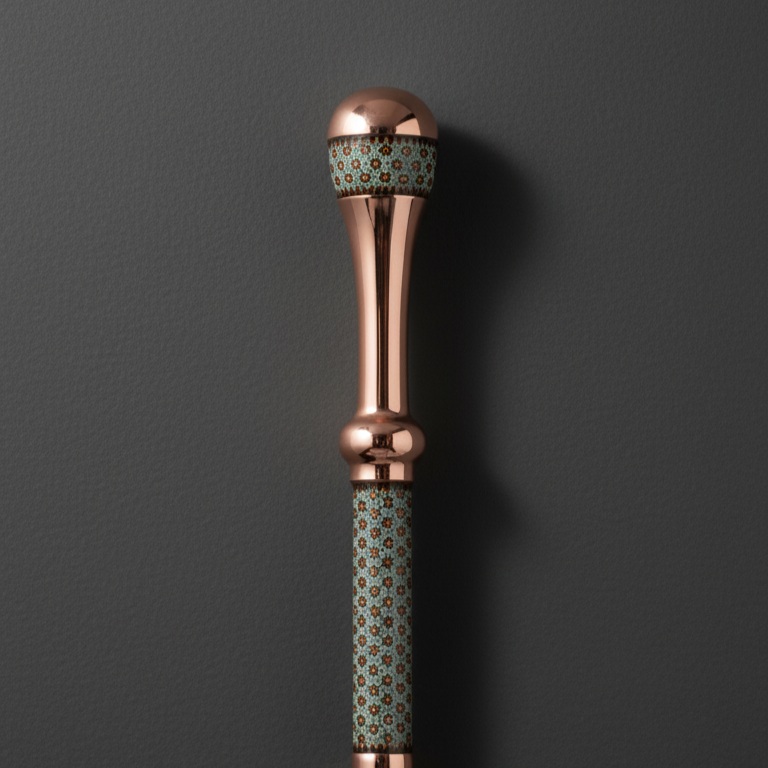 دسته‌ی خاتم‌کاری‌شده با زیرساخت مسی براق از برند Asakhan