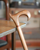 عصای سبک و مقاوم دستساز ایرانی با طراحی ارگونومیک