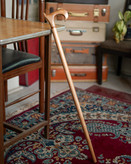 عصای چوبی دستساز مدل دریا با دسته منحنی و طراحی الهامگرفته از موج دریا