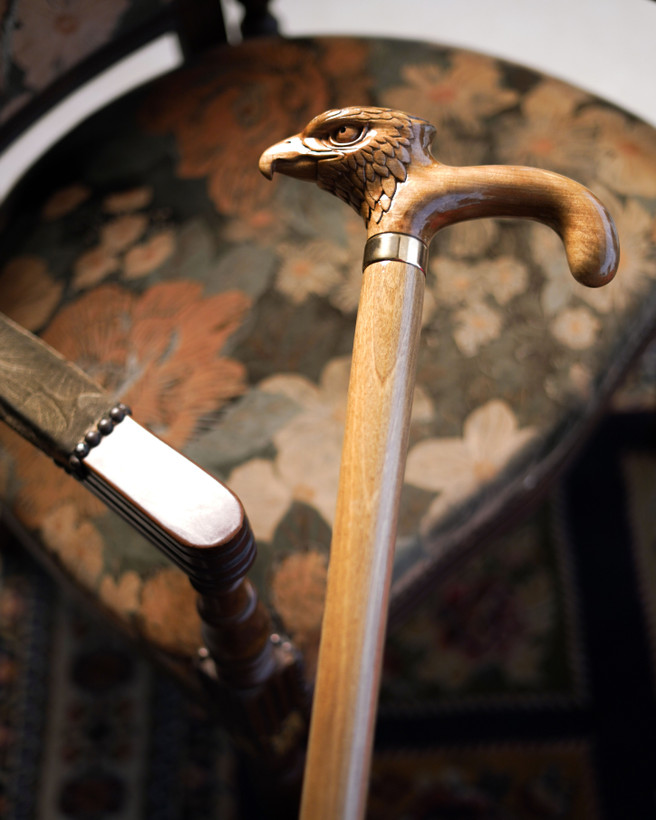 عصا مدل شاه عقاب با سر منبت کاری شده عقاب