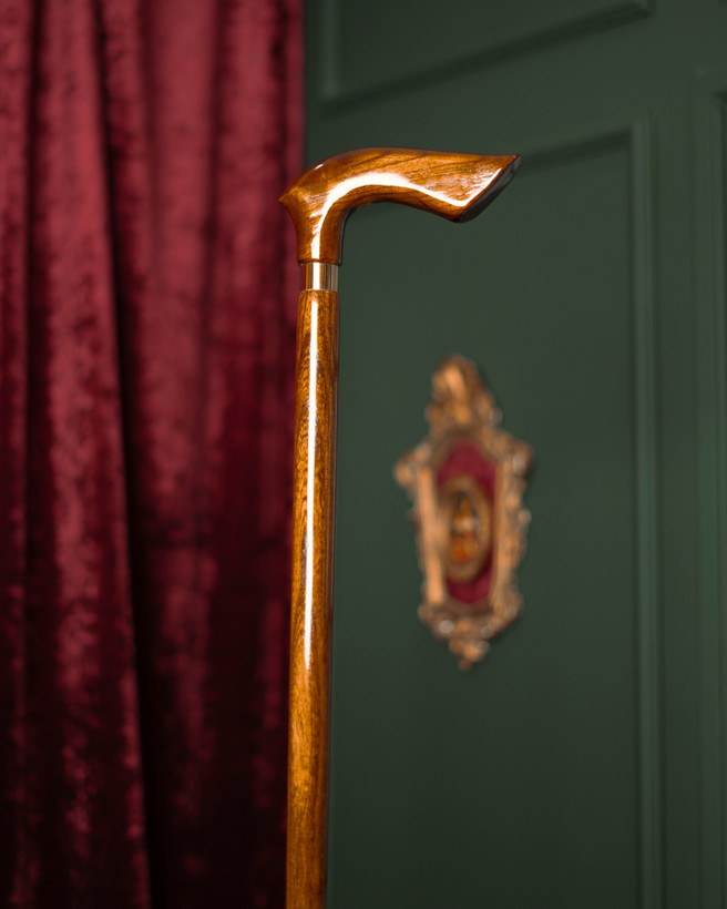 نمای نزدیک دسته ملچ با پرداخت براق در مدل البرز