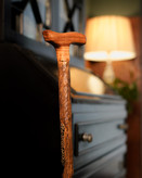 نمای نزدیک دسته با پرداخت براق در عصا مدل مارتا